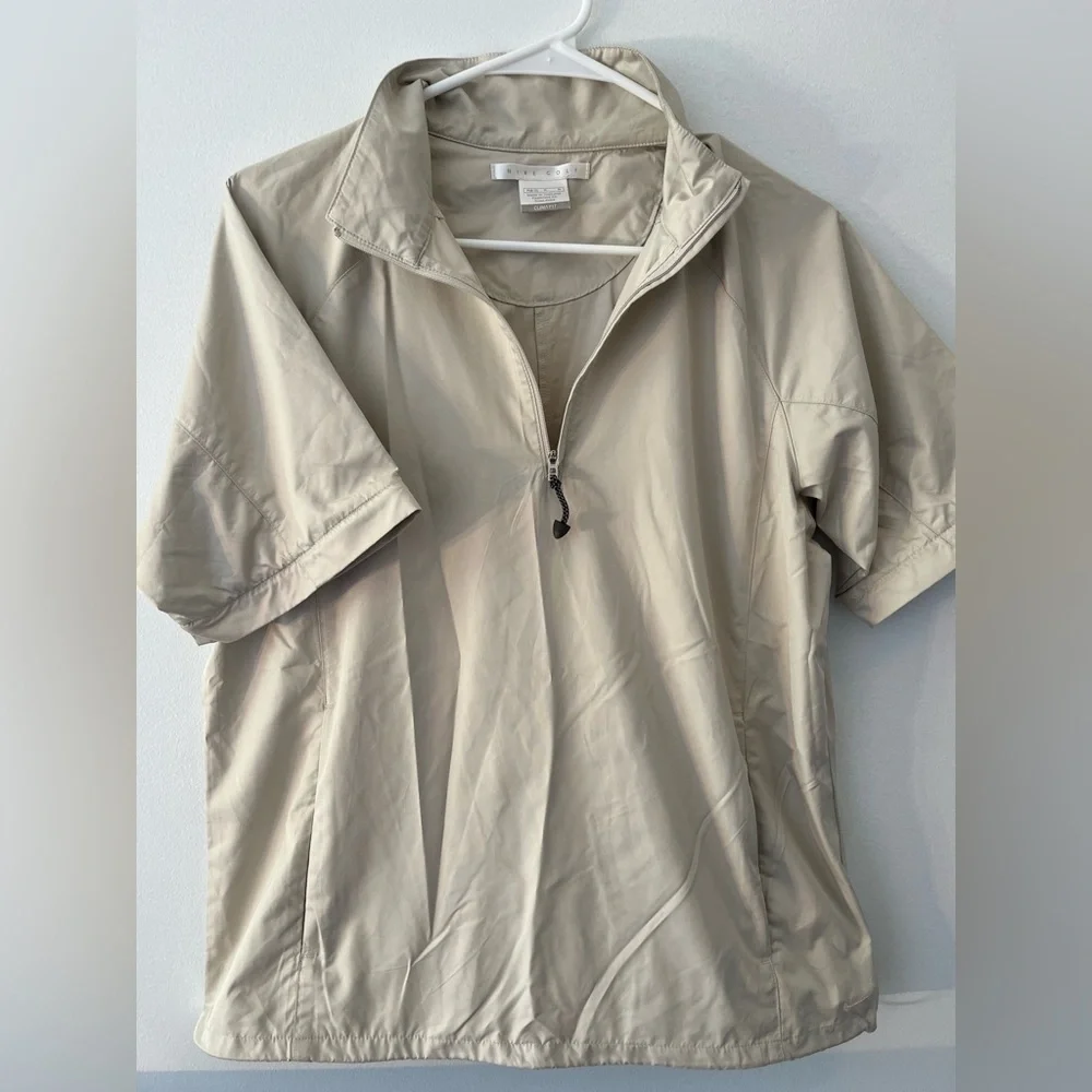 Nike Light Beige Short-Sleeve Pullover Windbreaker
